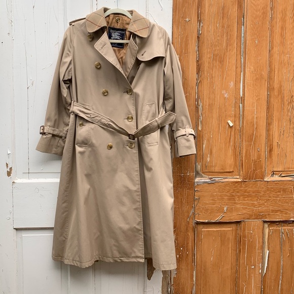 Burberry | Jackets & Coats | Burberrys London Trench Coat Wlining 6 ...